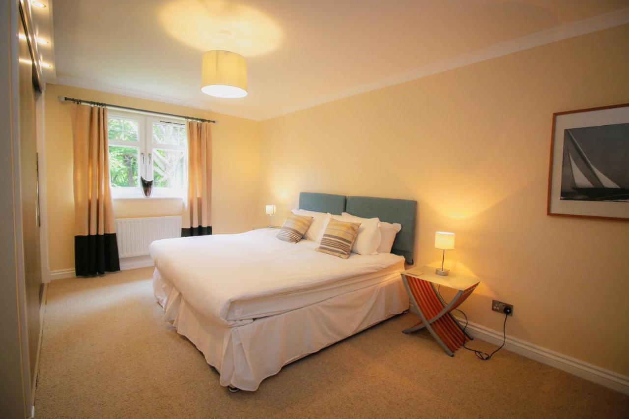 Turnberry Apartments ภายนอก รูปภาพ